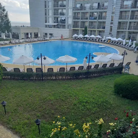 Private Festa ポモリエ